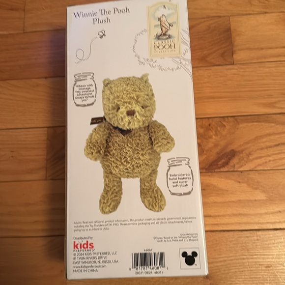 Disney Winnie The Pooh Plush Toy - classic Pooh - Picture 6 of 6